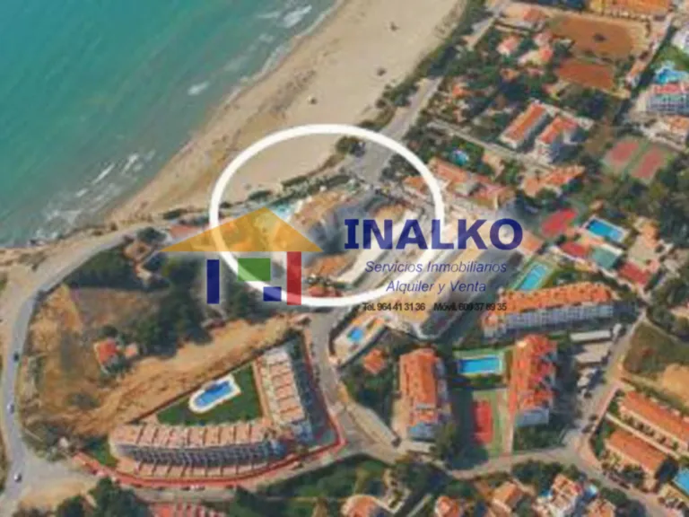 Vista aérea del litoral y los edificios
