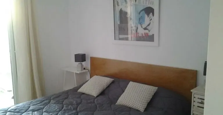 Dormitorio y su mobiliario · Vista 7