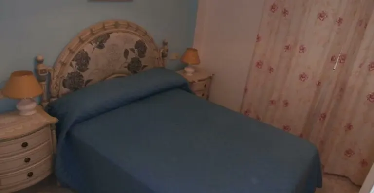 Dormitorio y su mobiliario · Vista 14