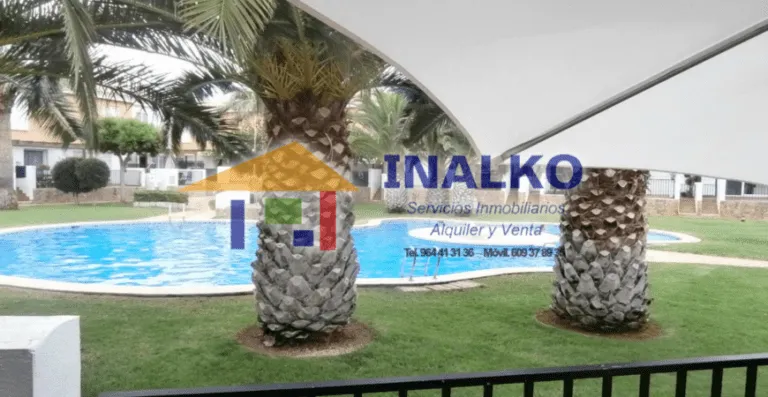 Piscina y zona exterior · Vista 5