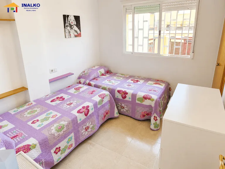 Dormitorio de la vivienda · Vista mar bloq. c 2º v - playa cargador