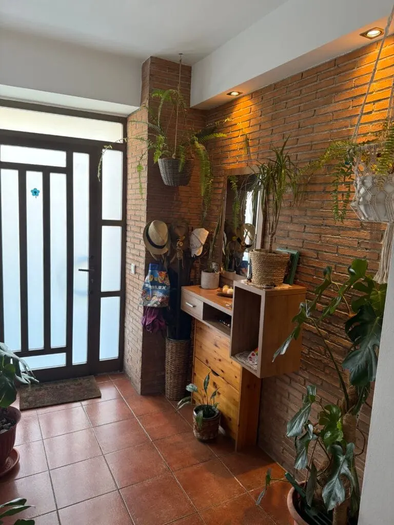 Pasillo y distribución interior