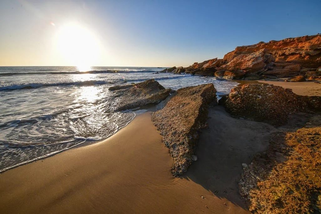 Playa al atardecer