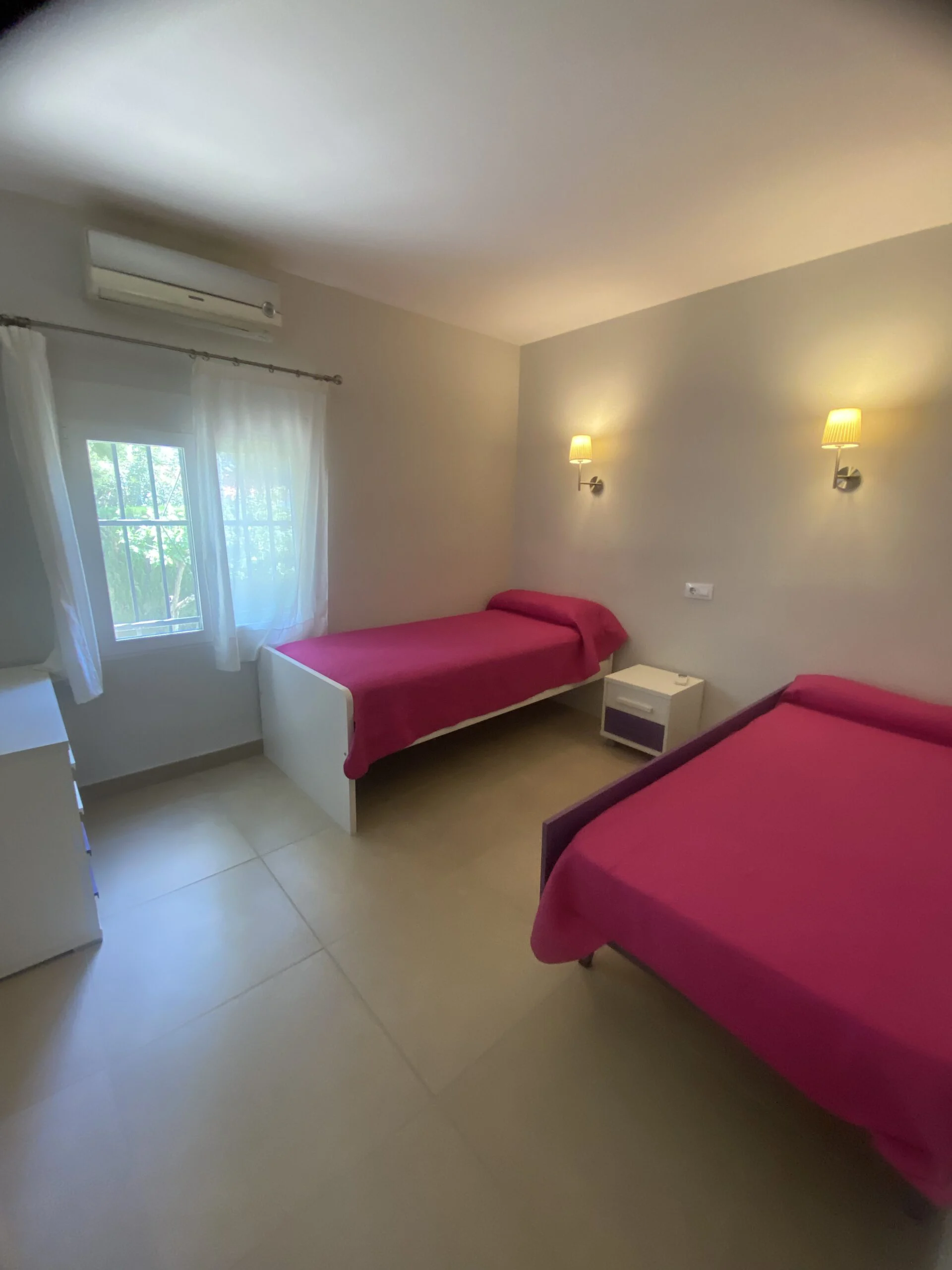 Dormitorio de la vivienda · Villa marina - playa las fuentes
