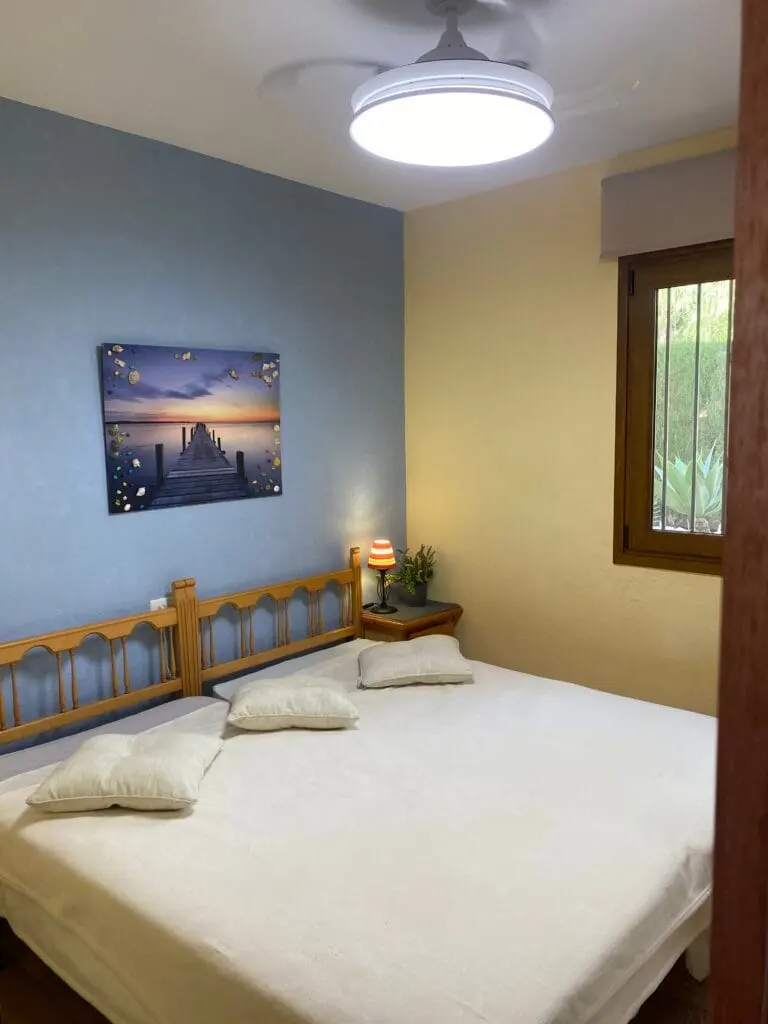Dormitorio y su mobiliario · Vista 25
