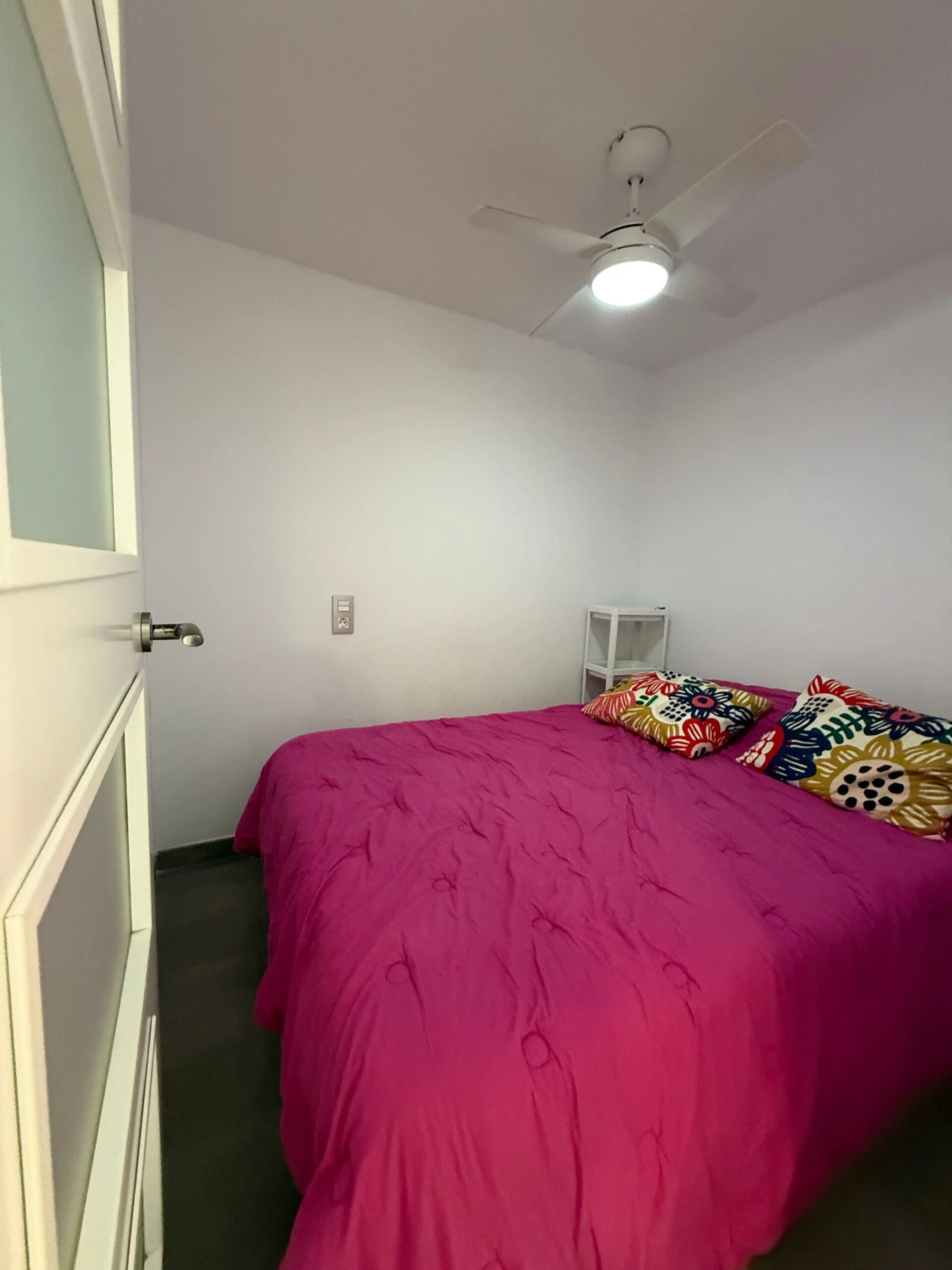 Dormitorio de la vivienda · Estudio en eurhostal