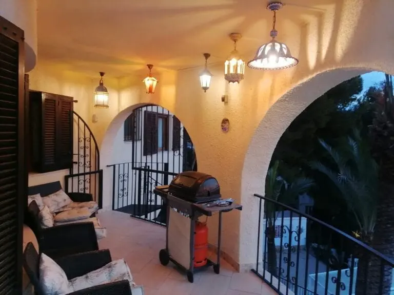 Terraza y espacio exterior · Fabuloso chalet - las fuentes · Vista 36