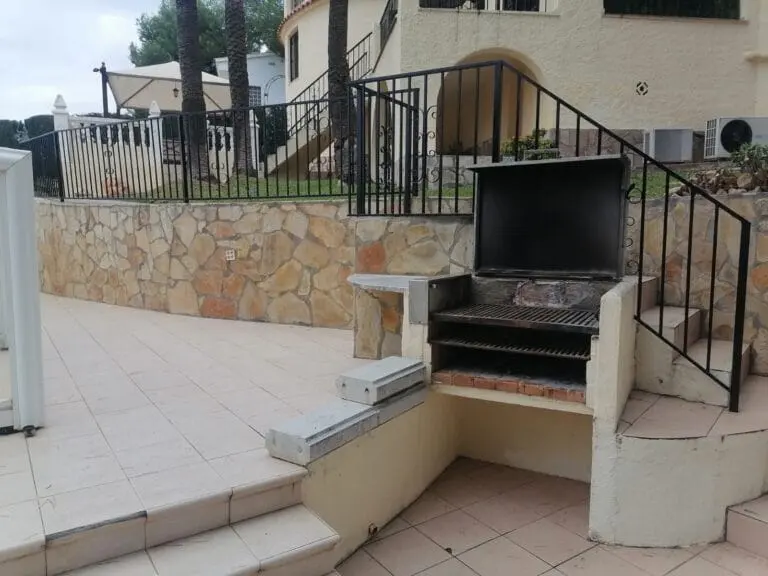 Terraza y espacio exterior · Fabuloso chalet - las fuentes · Vista 45