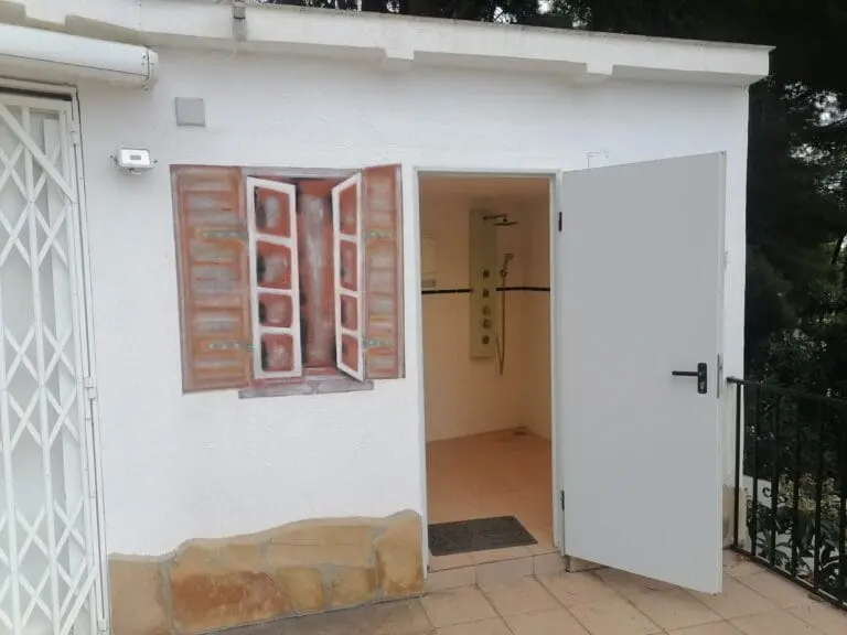 Acceso al inmueble · Vista 47