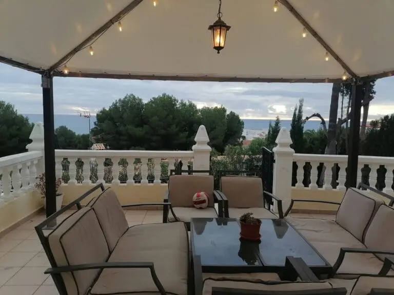 Terraza y espacio exterior · Fabuloso chalet - las fuentes · Vista 51