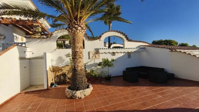 Terraza y espacio exterior · Fabuloso chalet ( pinar )