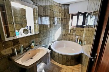 73a66da5-fdb0-4d23-bb3c-49a93a8f3ae9