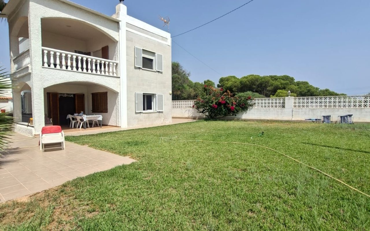 WhatsApp Image 2025-08-26 at 13.19.08 WhatsApp Image 2025-08-26 at 13.19.08